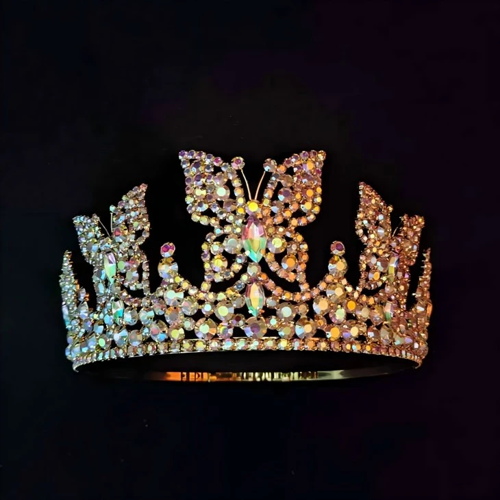 Tiara met vlinder en strass